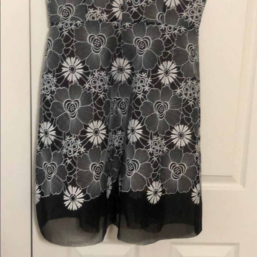 Badgley Mischka Lace Dress - Picture 9 of 11